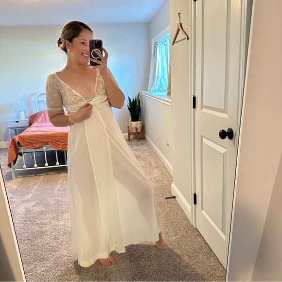 Vintage Gossard Artemis Cream Lace Nylon Slip Maxi Dress XS - Picture 2 of 13